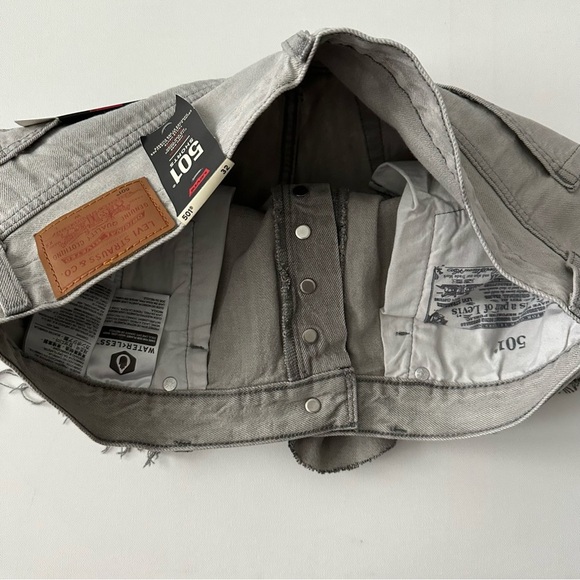 Levi’s Premium 501 ORIGINAL SHORTS Size 32 Women - Picture 12 of 16